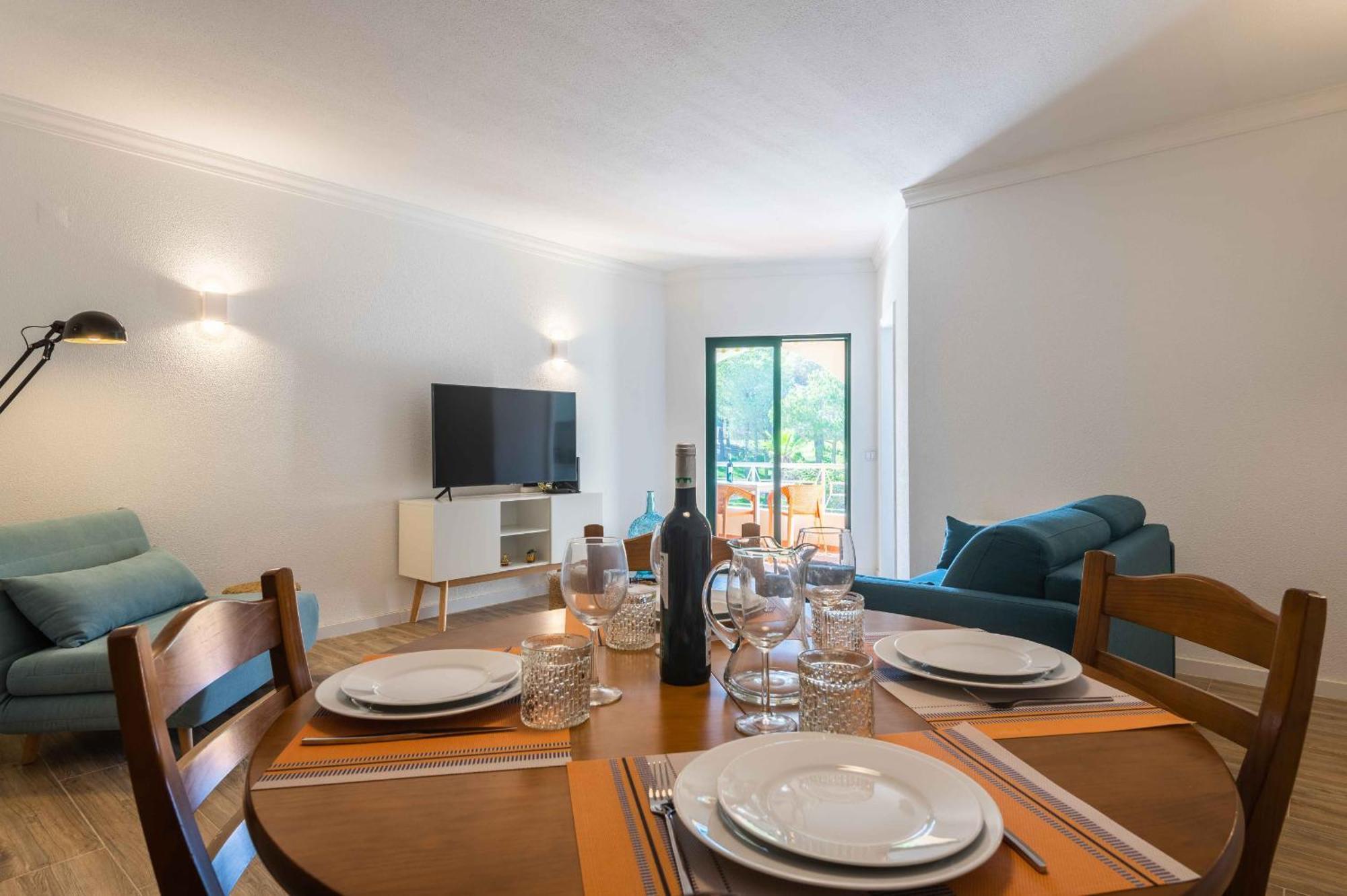 Salgados 1 Bedroom Apartment - 500M From The Beach Guia  Exteriér fotografie