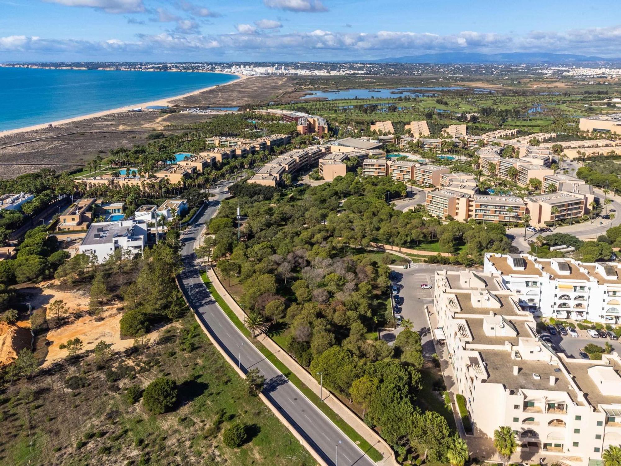 Salgados 1 Bedroom Apartment - 500M From The Beach Guia  Exteriér fotografie