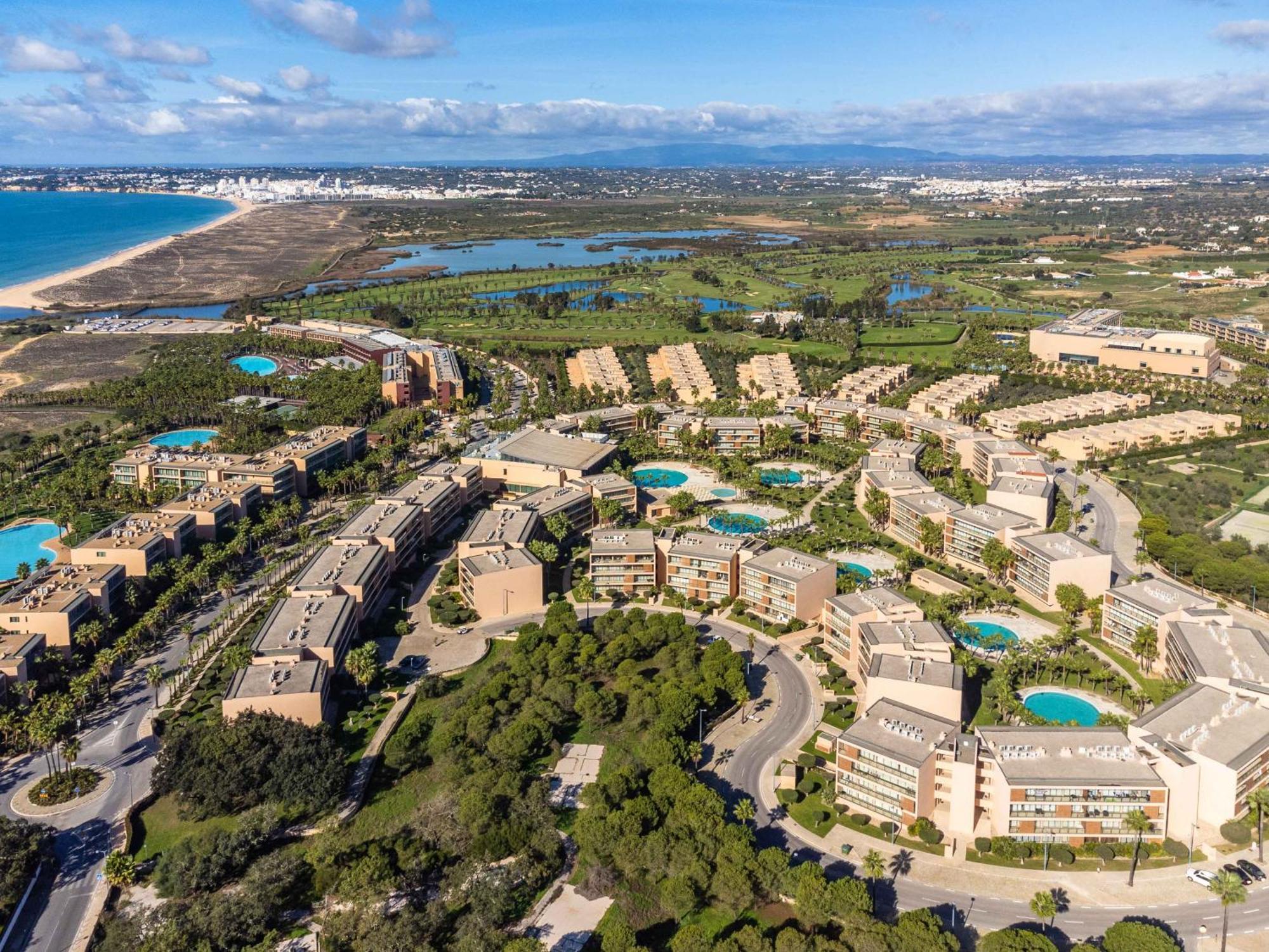 Salgados 1 Bedroom Apartment - 500M From The Beach Guia  Exteriér fotografie