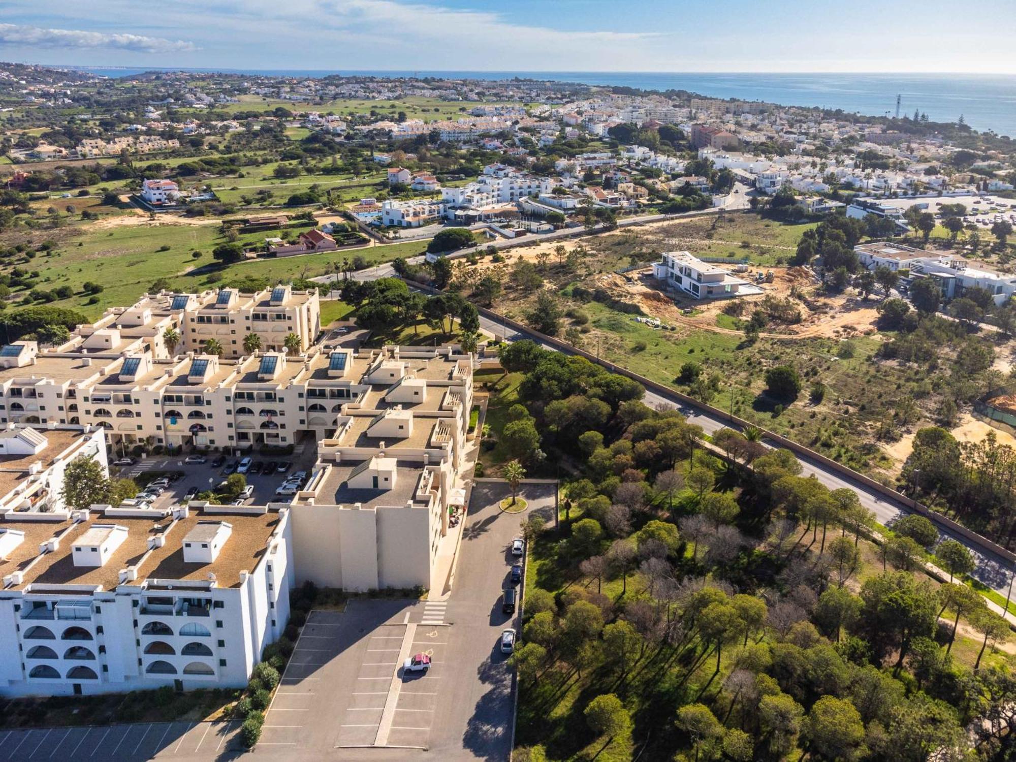 Salgados 1 Bedroom Apartment - 500M From The Beach Guia  Exteriér fotografie